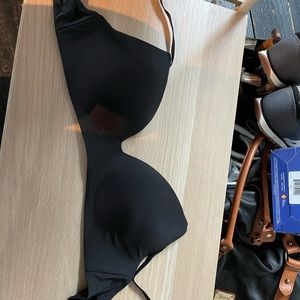 Victoria secret t shirt lightly lined bra